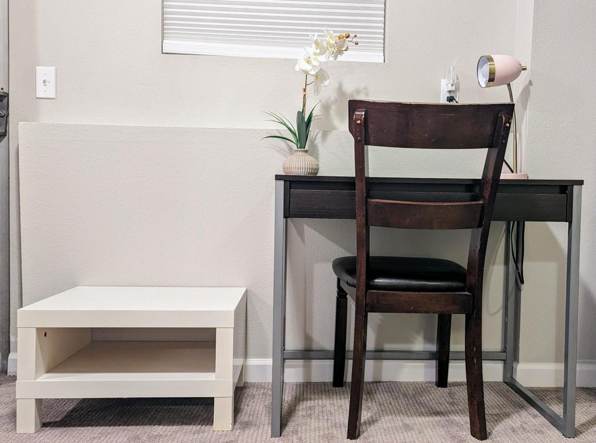 Private Guest Suite In West Bellevue Home Екстер'єр фото
